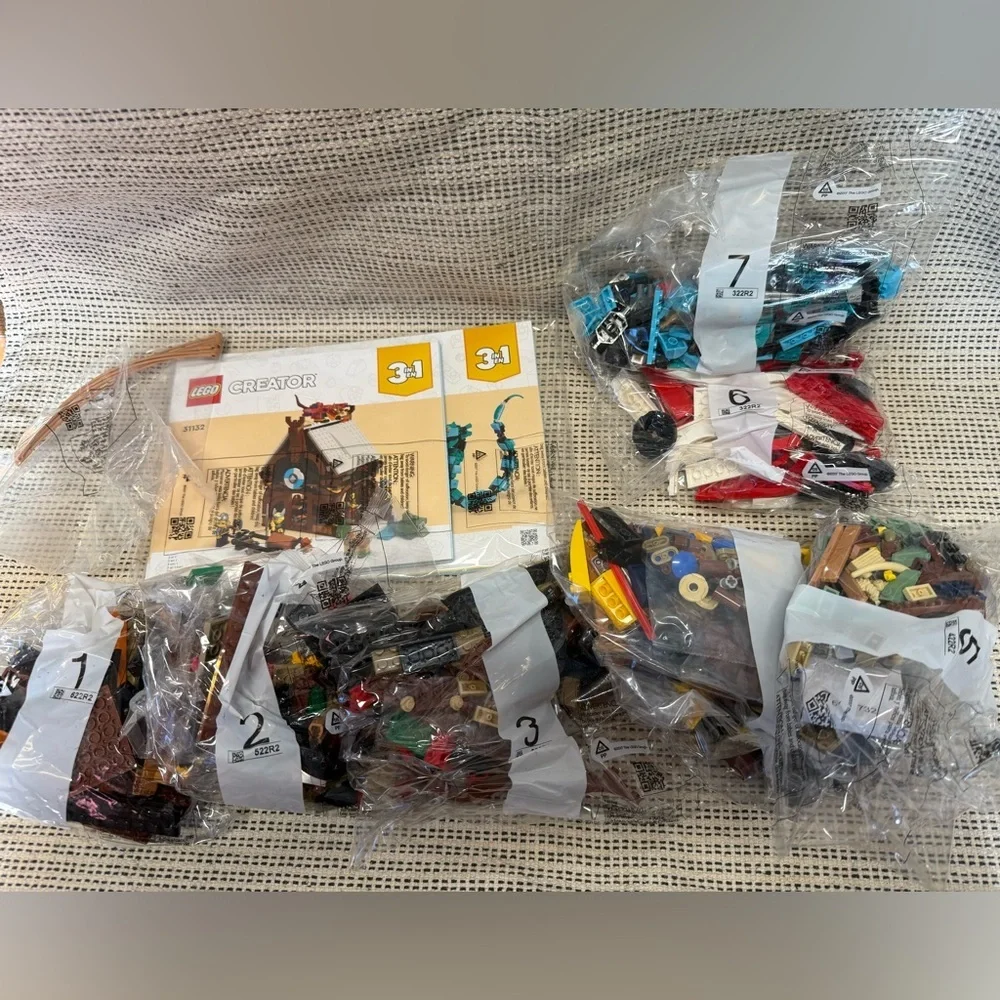 LEGO Creator 3-in-1 Viking Ship and the Midgard Serpent 31132 Open Damaged Box